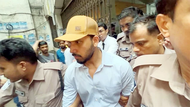 অভিনেতা জাহের আলভী কারাগারে 