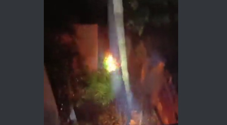 সাভারে বাড়ি ও মাজার শরিফে হামলা-আগুন