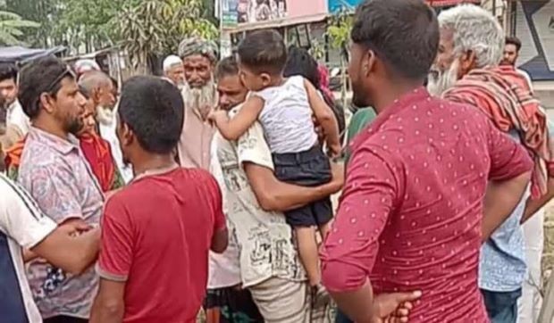 নন্দীগ্রামে ছেলে চিকিৎসা করাতে এসে সড়ক দুর্ঘটনায় মায়ের মৃত্যু 