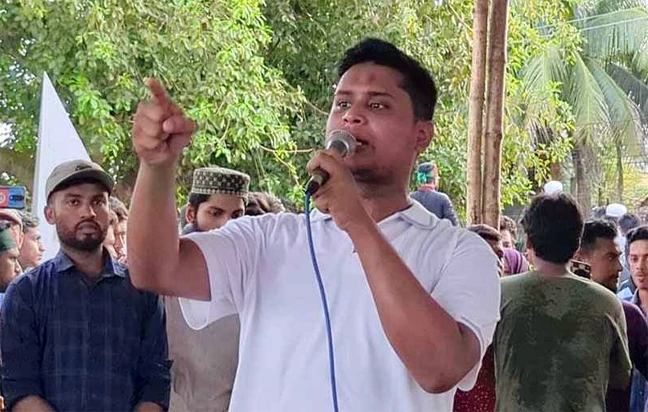 আগে জুলাই সনদ, পরে নির্বাচন: হাসনাত আবদুল্লাহ 