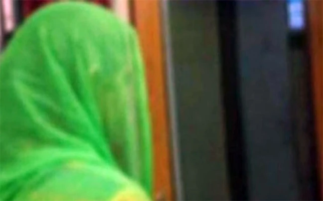 ঘর ফেলে কোথায় যাচ্ছেন গৃহবধূরা? পাঁচ মাসে নিখোঁজ শত শত নারী