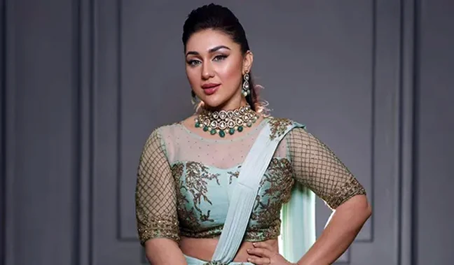 আত্মসমর্পণ করে জামিন পেলেন অপু বিশ্বাস
