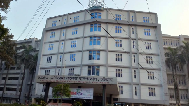 নির্মাণাধীন ভবন থেকে পড়ে ৩ শ্রমিকের মৃত্যু
