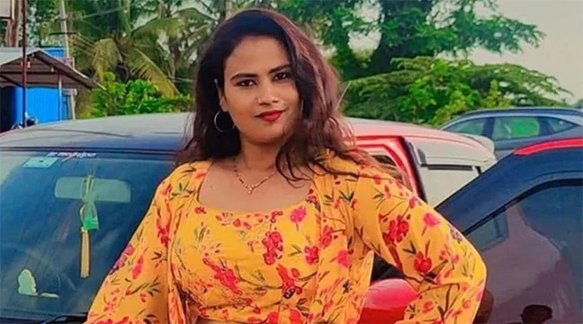 পরকীয়া সন্দেহে নারকীয় হামলা অভিনেত্রীর উপর, জীবন সংকটে