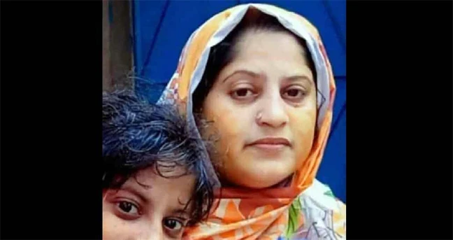 বিমান দুর্ঘটনা: মেয়েকে বাঁচাতে গিয়ে প্রাণ দিলেন মা