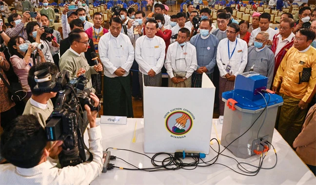 মিয়ানমারে সাড়ে তিন বছর পর জরুরি অবস্থা প্রত্যাহার, আসন্ন নির্বাচনের প্রস্তুতি জান্তার