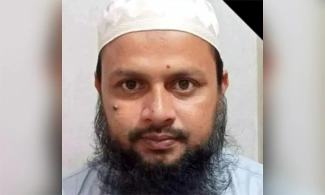 মাদরাসা শিক্ষককে হত্যার পর অভিযুক্তকেও পিটিয়ে মারলো গ্রামবাসী