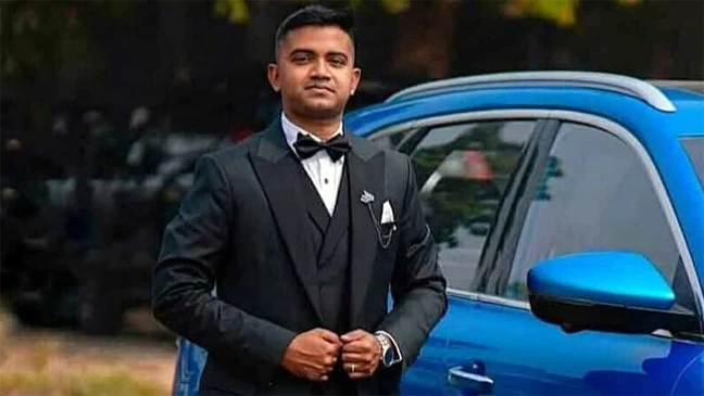 উড্ডয়নের কিছুক্ষণের মধ্যেই বিমানে সমস্যা আঁচ করেন পাইলট  তৌকির ইসলাম, জানিয়েছিলেন কন্ট্রোল রুমেও