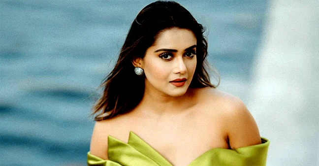ভারতীয় সিনেমার মাধ্যমে প্রথমবার বড় পর্দায় পা রাখতে যাচ্ছেন তানজিন তিশা