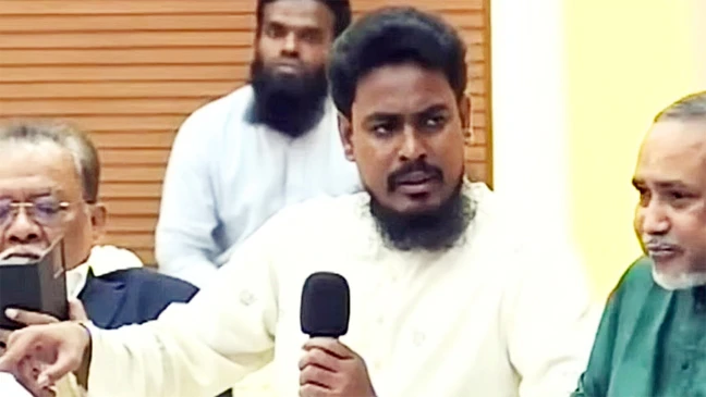 উচ্চকক্ষ নিয়ে ঐকমত্য কমিশনে উত্তপ্ত বিতর্ক-উত্তেজনা, ‘দুঃখিত’ বলার পর শান্ত হলেন এনসিপি নেতারা