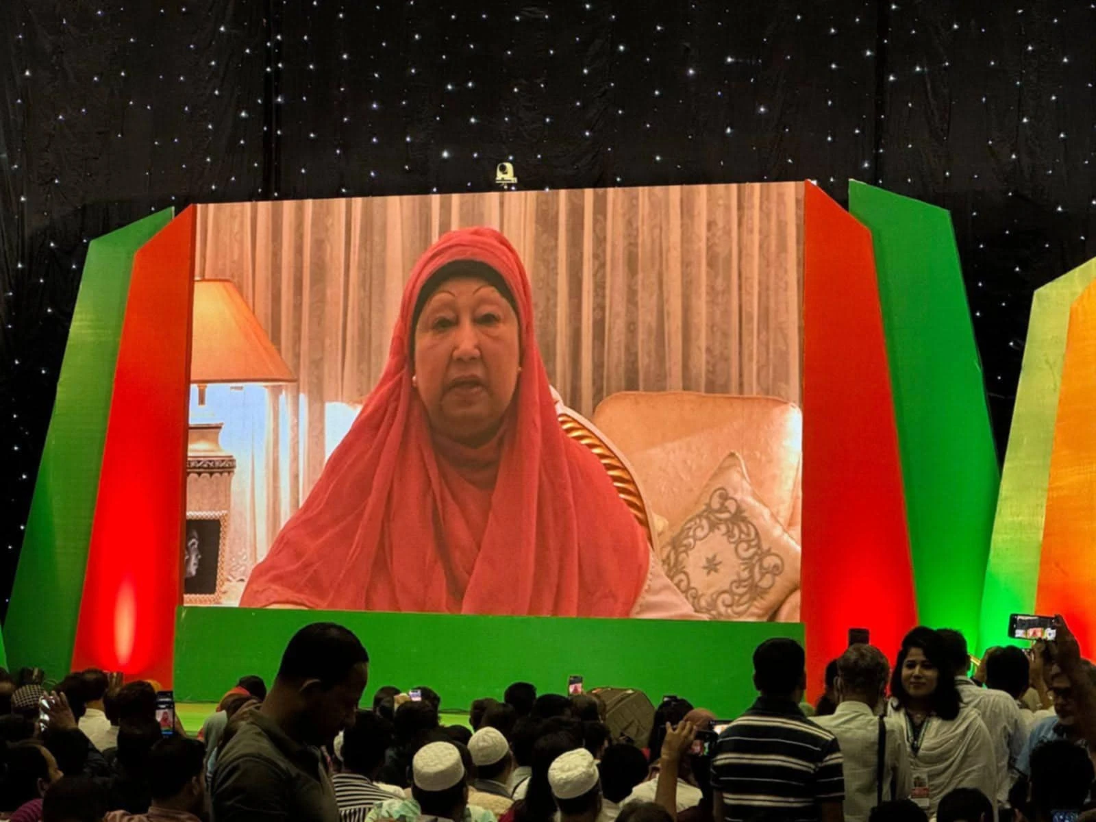 গণতন্ত্রকে প্রাতিষ্ঠানিক রূপ দিতে ঐক্য বজায় রাখার আহ্বান খালেদা জিয়ার