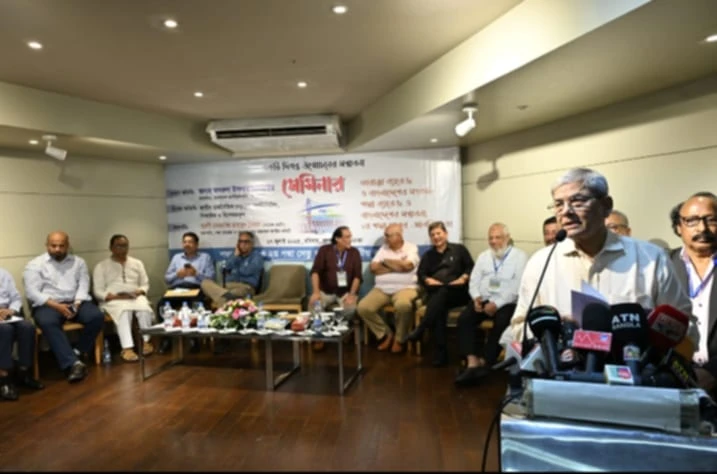 পদ্মা ব্যারাজ ও দ্বিতীয় পদ্মা সেতু বাস্তবায়নে রাজনৈতিক অঙ্গীকার জরুরি: মির্জা ফখরুল