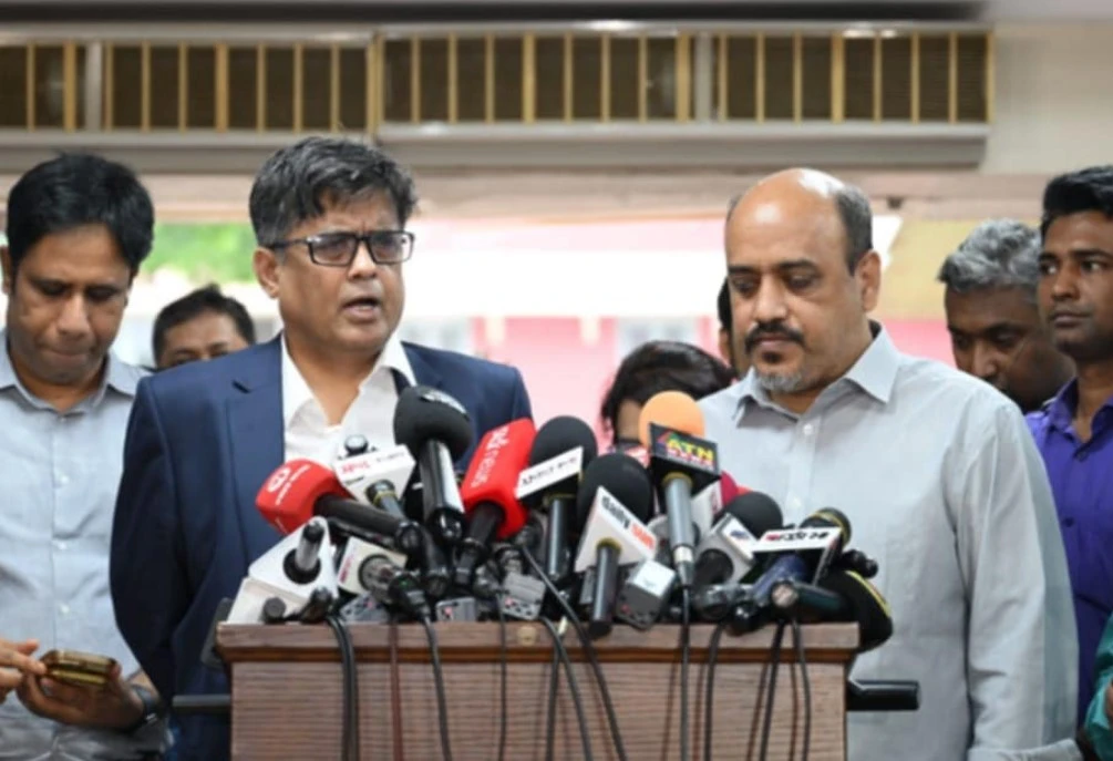 জাতীয় সংসদ নির্বাচনকে কেন্দ্র করে দেড় লাখ পুলিশ সদস্যকে সেপ্টেম্বর মাস থেকে প্রশিক্ষণ দেয়া হবে