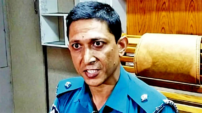 সরিয়ে দেওয়া হলো মোহাম্মদপুর থানার সেই বিতর্কিত ওসি ইফতেখারকে