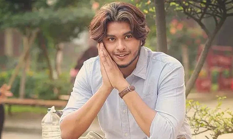 ‘এই দেশে আমজনতা হওয়ার থেকে বড় গুনাহ আর কিছু নাই’