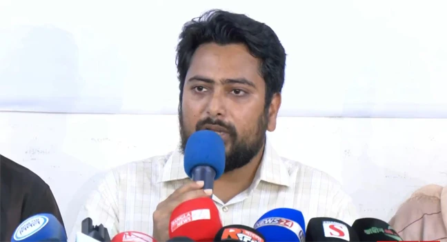 নির্বাচিত সংসদের হাতে সংস্কার কার্যক্রম ছেড়ে দেব না: নাহিদ ইসলাম