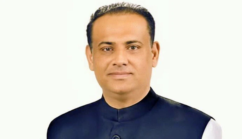 যুক্তরাজ্যে সাবেক ভূমিমন্ত্রী সাইফুজ্জামান চৌধুরীর সম্পদ বিক্রি হচ্ছে