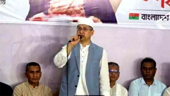 বিতর্কিত নির্বাচন হলে দেশ অনিশ্চিত ভবিষ্যতের দিকে এগোবে : সালাহউদ্দিন আহমদ