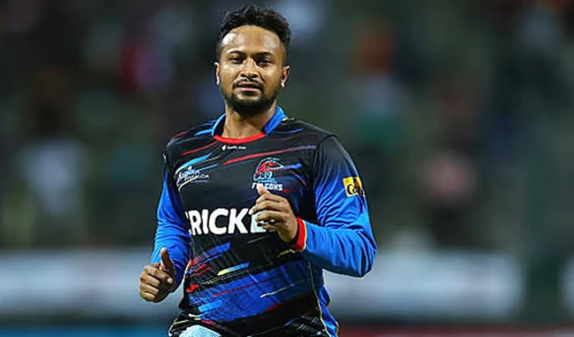 সাকিব আল হাসান আবারও বিশ্ব ক্রিকেটে এক অনন্য মাইলফলক স্পর্শ করলেন