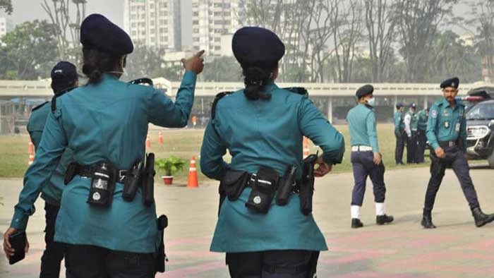 ওসির যৌন হয়রানির শিকার নারী পুলিশ : স্বামীকে মিথ্যা মামলায় ফাঁসানোর অভিযোগ