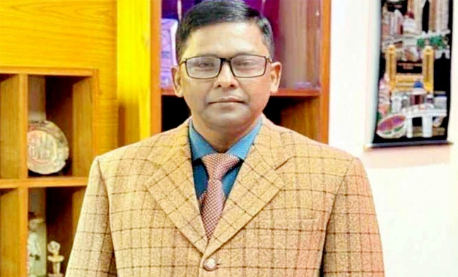 রাবিতে মাস্টার্সের ছাত্রীকে চেম্বারে ডেকে শারীরিক ও মানসিকভাবে লাঞ্ছিত করার অভিযোগ, অতপর...