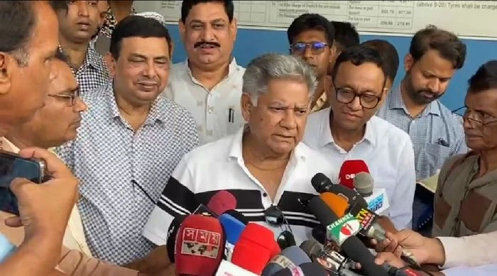 বিশ্বব্যাংকের পরবর্তী প্রকল্পে অগ্রাধিকার পাবে সোনামসজিদ স্থলবন্দর: নৌ উপদেষ্টা