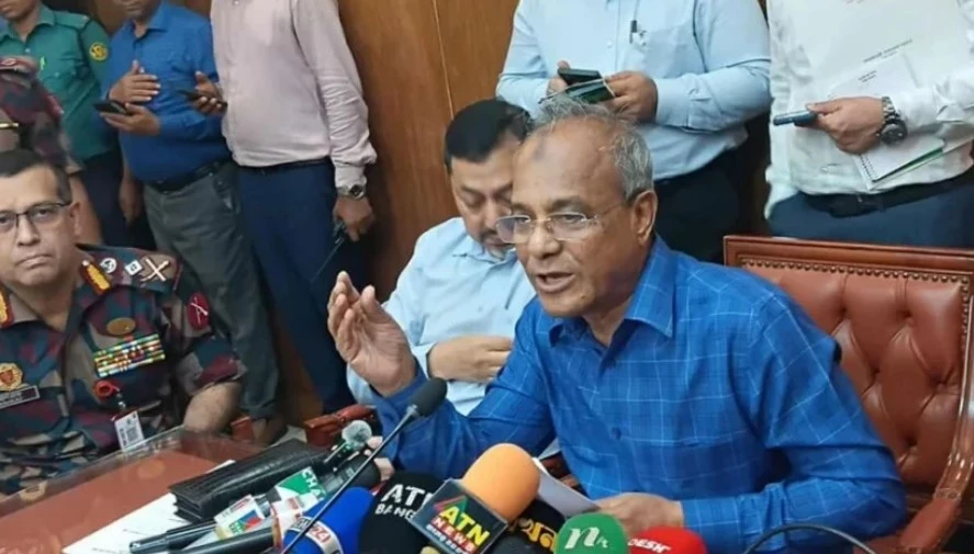 ঢাকার বাইরে এখনো মব জাস্টিস চলছে, কমাতে কাজ করছে সরকার: স্বরাষ্ট্র উপদেষ্টা