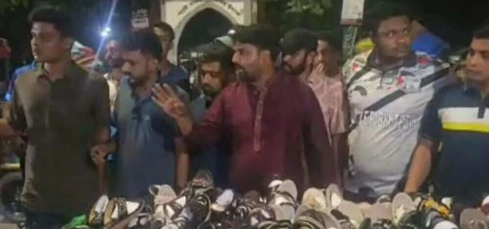 ঐতিহাসিক বাহাদুর শাহ পার্কের সৌন্দর্য রক্ষায় ছাত্রদলের উচ্ছেদ অভিযান