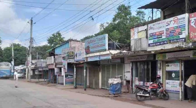 শ্রমিক ধর্মঘট: রাজশাহীর তিন জেলা থেকে দূরপাল্লার বাস বন্ধ