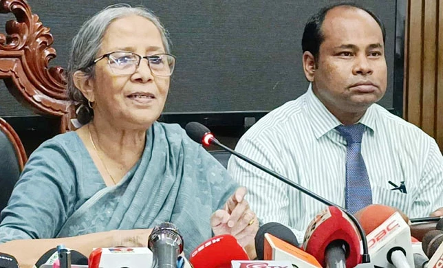 কোনো চাপে নয়, ভারতের অনুরোধে ইলিশ পাঠানো হয়েছে: উপদেষ্টা