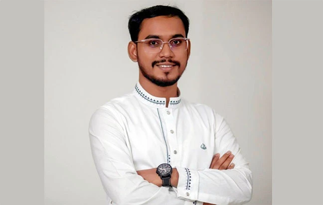 একটা কথা স্পষ্ট এনসিপির নাম পরিবর্তন হচ্ছে না, ফেসবুকে হান্নান মাসউদ