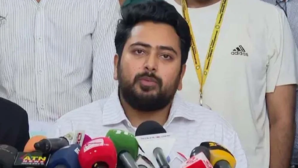 আদালতে জেরার মুখে ড. ইউনূসের সরকারপ্রধান হওয়া নিয়ে যা বললেন নাহিদ