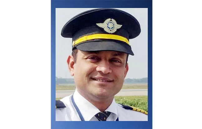 মায়ের পাসপোর্ট নিয়ে উড়াল, ভুলের মূল্য কতটা দিলেন বাংলাদেশি পাইলট?