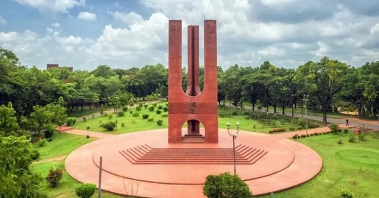 ৩৩ বছর পর ভোট জাকসুতে—ভিপি, জিএস, এজিএসসহ ২৫ পদে লড়ছেন ১৭৭ প্রার্থী