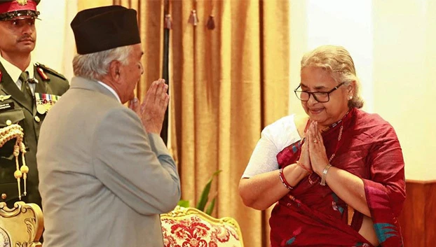 নেপালের প্রথম নারী অন্তর্বর্তী প্রধানমন্ত্রী সুশীলা কার্কি: ভারতপন্থি ভাবনা ও স্বামীর অতীত নিয়ে আলোচনার কেন্দ্রবিন্দু