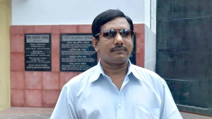 সাংবাদিকের লাশ মিলল রূপসা সেতুর নিচে, স্ত্রী নিখোঁজ