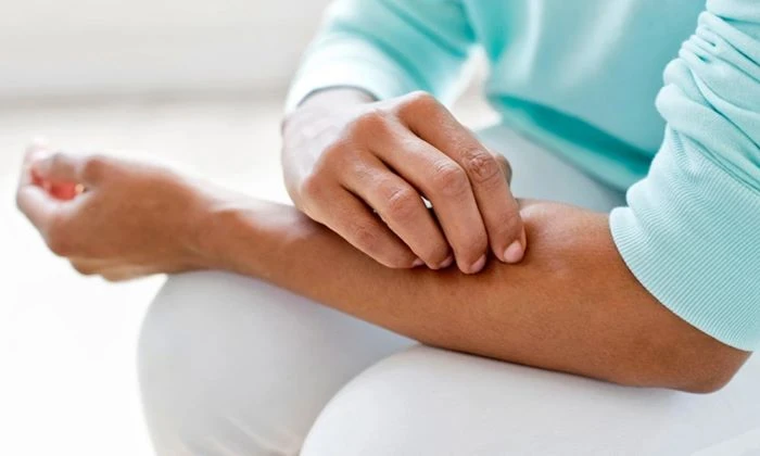 হাত-পা দেখেই বোঝা যেতে পারে লিভারের সমস্যা!