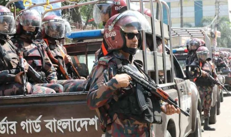 ঢাকা-সহ আশপাশের জেলায় আইনশৃঙ্খলা রক্ষায় ১৪ প্লাটুন বিজিবি মোতায়েন