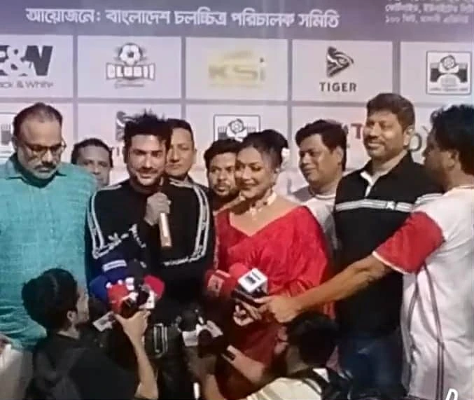 ডিরেক্টরস কিংস বনাম ঢালিউড ফিল্ম স্টারস প্রীতি ফুটবল ম্যাচে জয় ডিরেক্টরস কিংসের