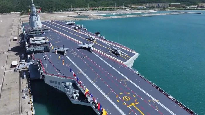 যুক্তরাষ্ট্রকে টেক্কা দিতে চীনের নৌবাহিনীতে যোগ দিল ইলেকট্রোম্যাগনেটিক ক্যাটাপাল্ট প্রযুক্তির রণতরি ‘ফুজিয়ান’