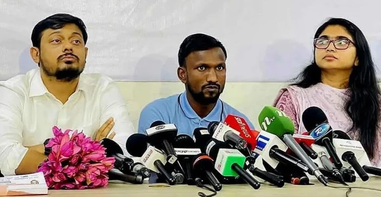 ঢাকা-৮ আসন থেকে এনসিপির মনোনয়ন নিলেন সেই রিকশাচালক