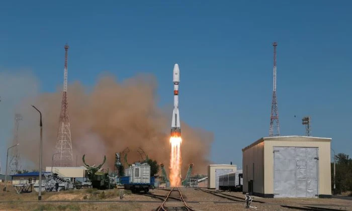 রাশিয়ার রকেটে চড়ে মহাকাশে ইরানের আরও ৩ স্যাটেলাইট