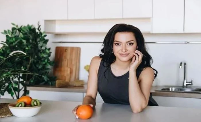 ত্বকের কোলাজেন বাড়াতে ও বার্ধক্য ঠেকাতে খাদ্যতালিকায় রাখুন এই ৬টি খাবার