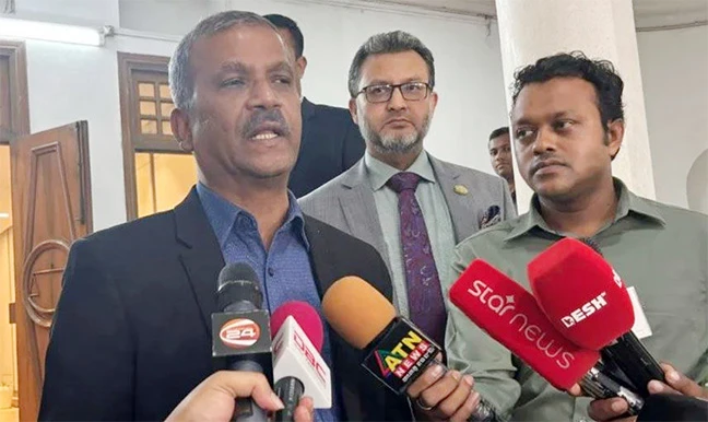 হাসিনার অনুসারীদের জামিন বিতর্কে আইন উপদেষ্টার উদ্বেগ প্রকাশ