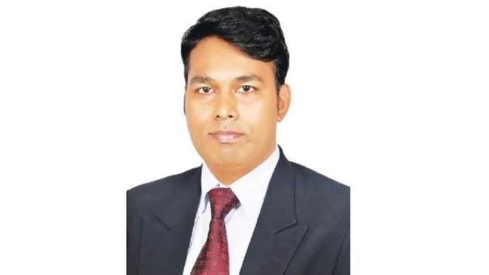 বয়স ৩২, আয় হাজার কোটি: বরিশালের প্রার্থীকে ঘিরে রহস্য