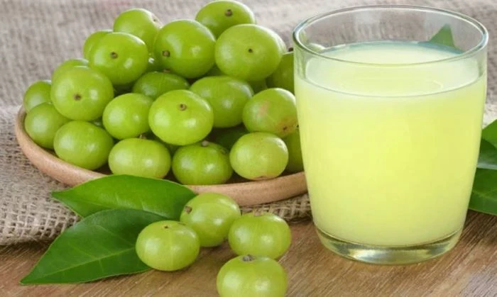 কেটে না রস করে, কীভাবে আমলকী খেলে বেশি উপকার?