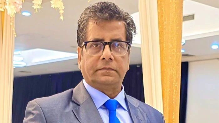 জিজ্ঞাসাবাদে সদুত্তর না দেওয়ায় সাংবাদিক আনিস আলমগীরের বিরুদ্ধে আইনি ব্যবস্থা প্রক্রিয়াধীন: ডিবি