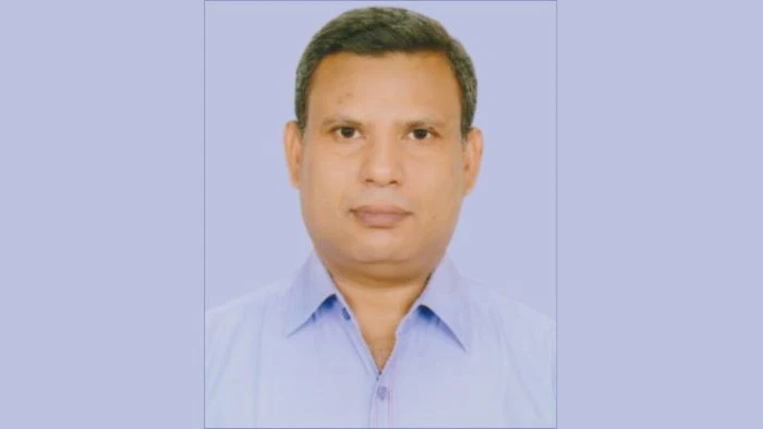 ‘দেশ ছেড়ে পালিয়েছেন’ বেবিচকের পরিচালক আবু সাঈদ