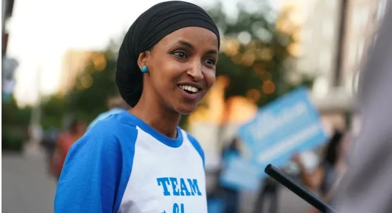 সোমালি অভিবাসীদের 'আবর্জনা' বলায় ট্রাম্পের নিন্দা করলেন ইলহান ওমর