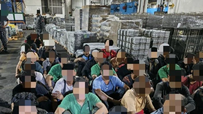 মালয়েশিয়ায় দুই রাজ্যে অভিযানে ৭২ বাংলাদেশিসহ ৪০২ প্রবাসী আটক